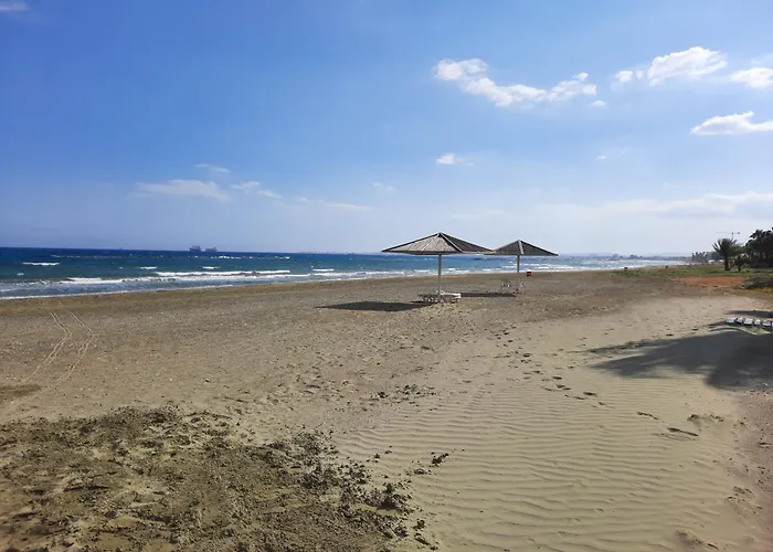 Villa Larnaca Bay Resort