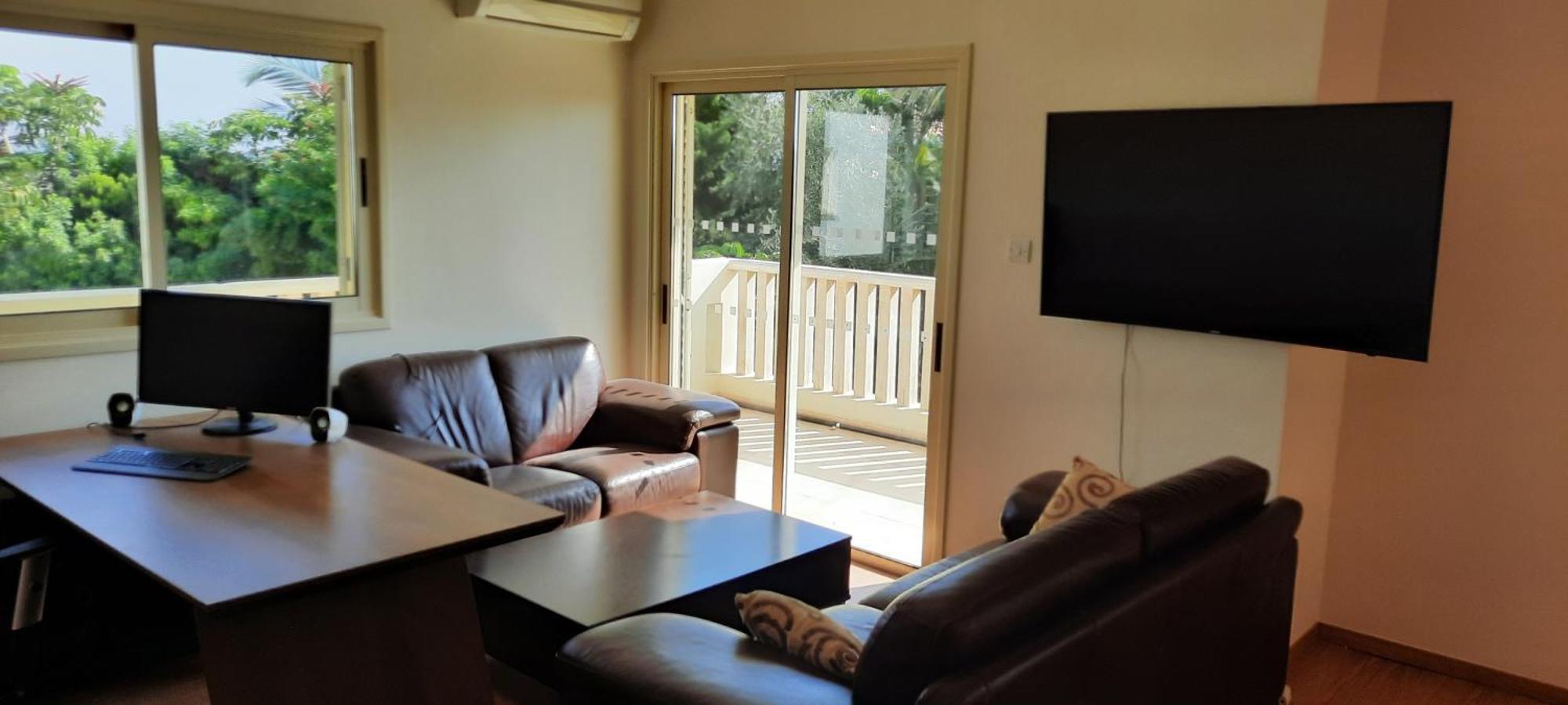 Larnaca Bay Villa *
