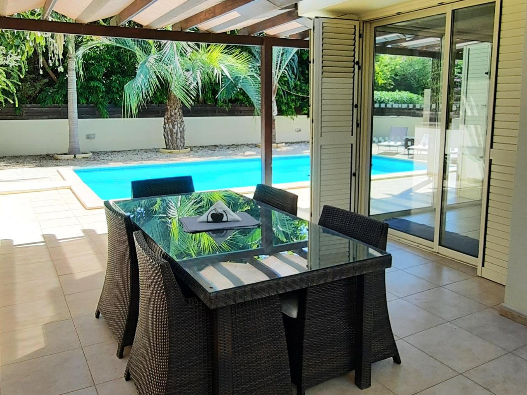 Larnaca Bay Villa *